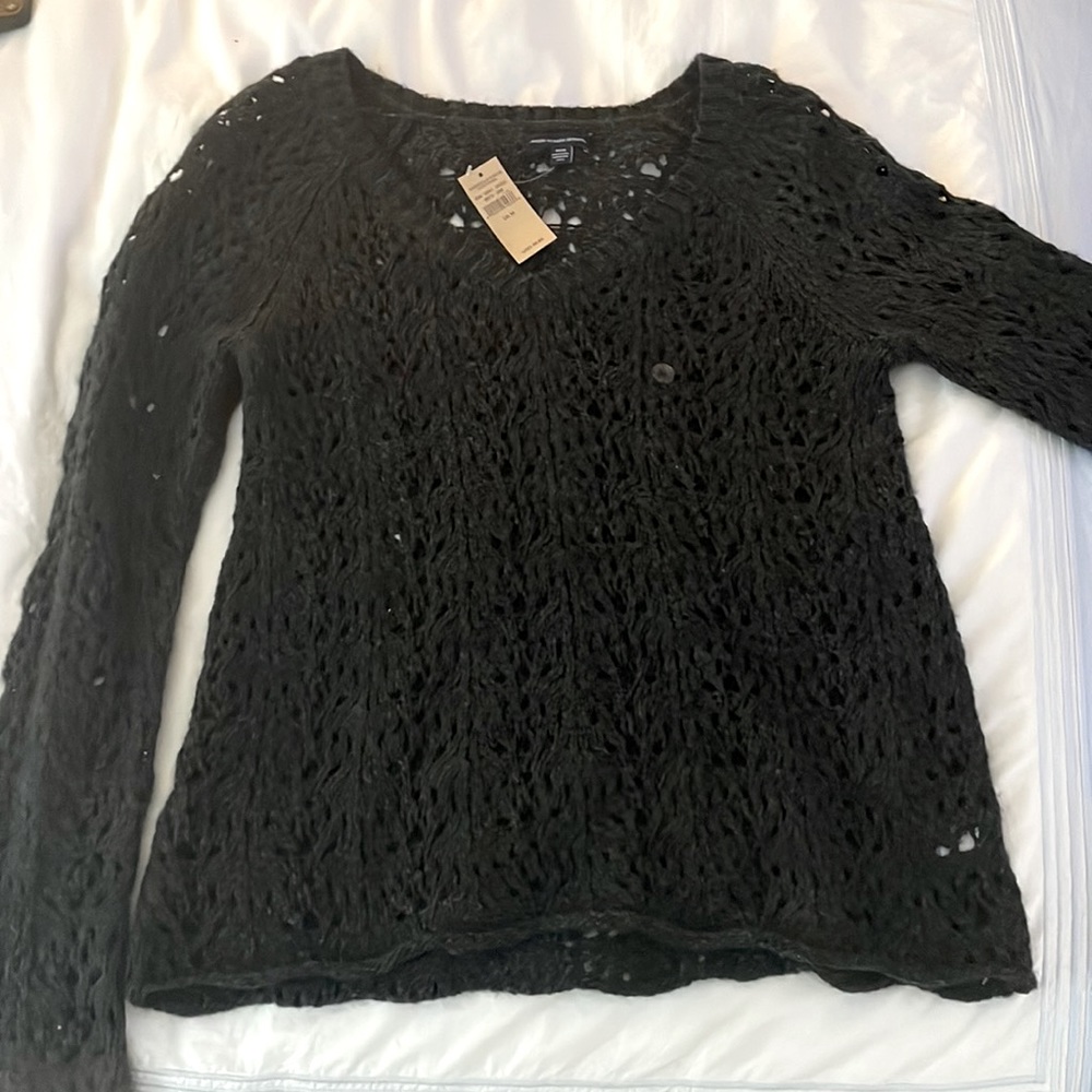 American Eagle Outfitters sweater